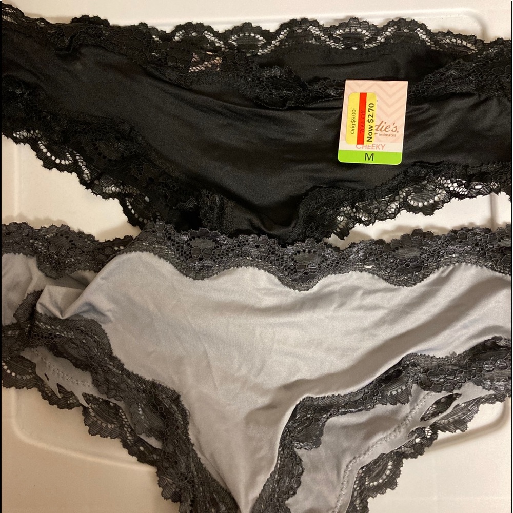 2 Pack Cheeky Bottoms